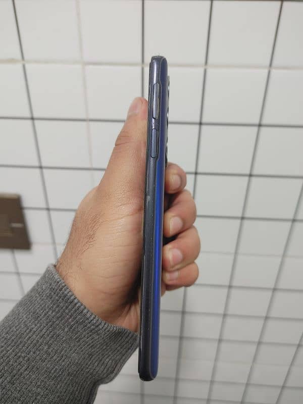 MOTO EDGE 30 PRO PTA 512 03052663000 4