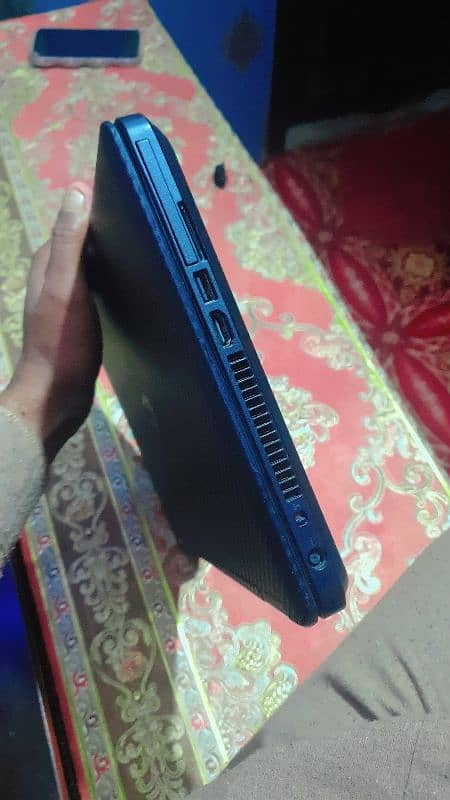 Laptop for sell only serious people contact 03187929413 2