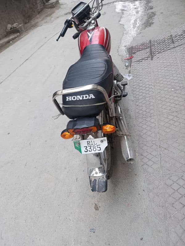 dhoom 70 2010 model Rawalpindi number 5