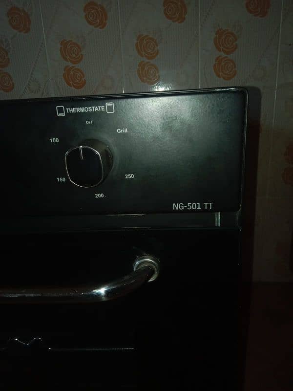 baking  oven for sale urgent 03036800006 Whatsapp 4