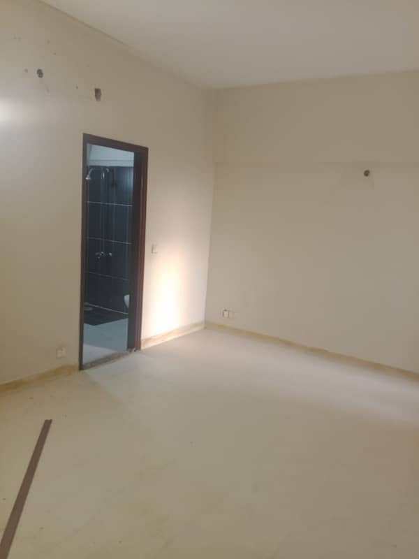 NEW FLAT 4BAD DD HARMAIN ROYAL RESIDENCY 10TH FLOOR FOR SALE 8