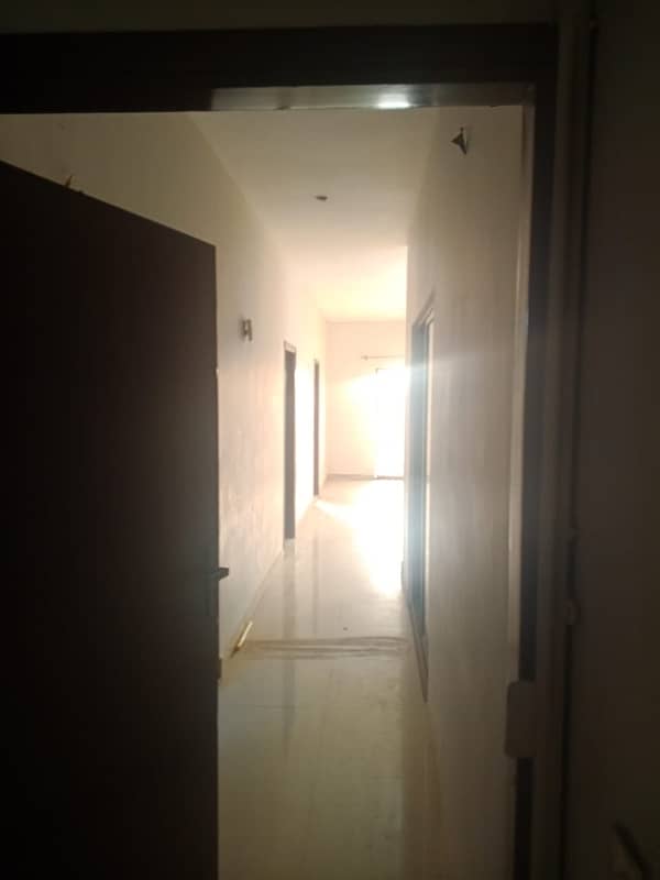 NEW FLAT 4BAD DD HARMAIN ROYAL RESIDENCY 10TH FLOOR FOR SALE 23