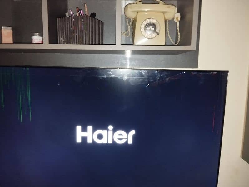 Haied 50" QLED Damaged for sale 2