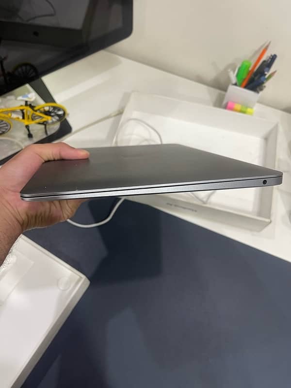 Macbook air m1 8/256 6