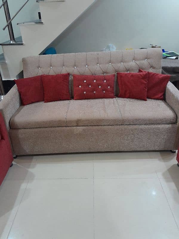 5 seater sofa 0