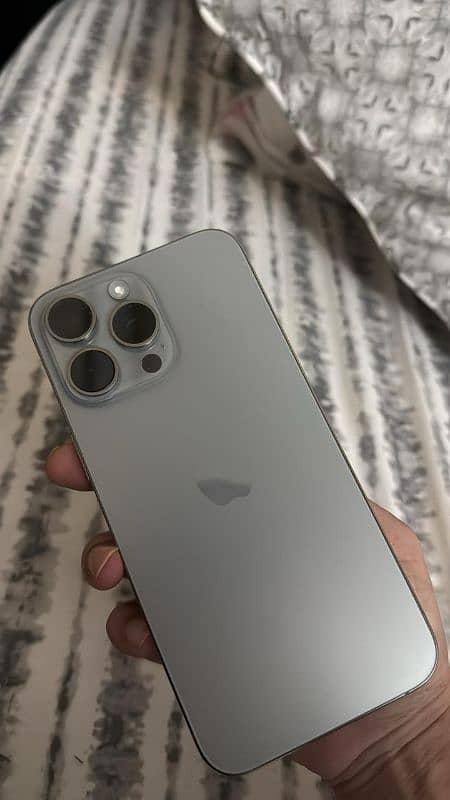 Iphone 15 pro max Non PTA 256 GB 6