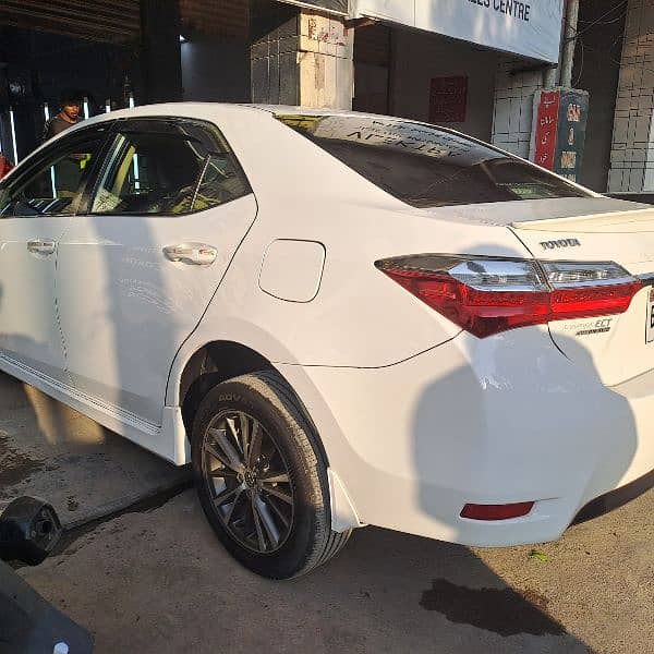 Toyota Corolla Altis 1.6 2018 5