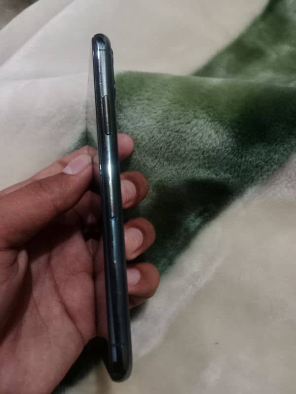 iPhone 11 pro (NON PTA) 3