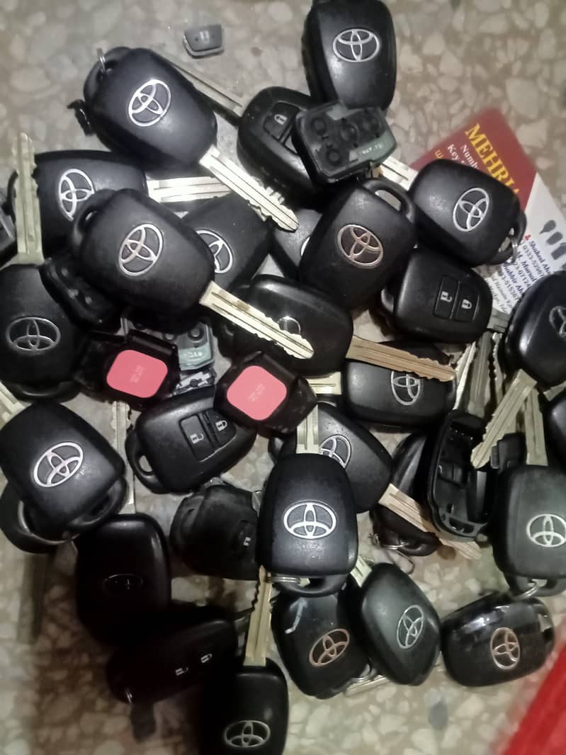 Toyota Corolla Cross Smart key maker 1