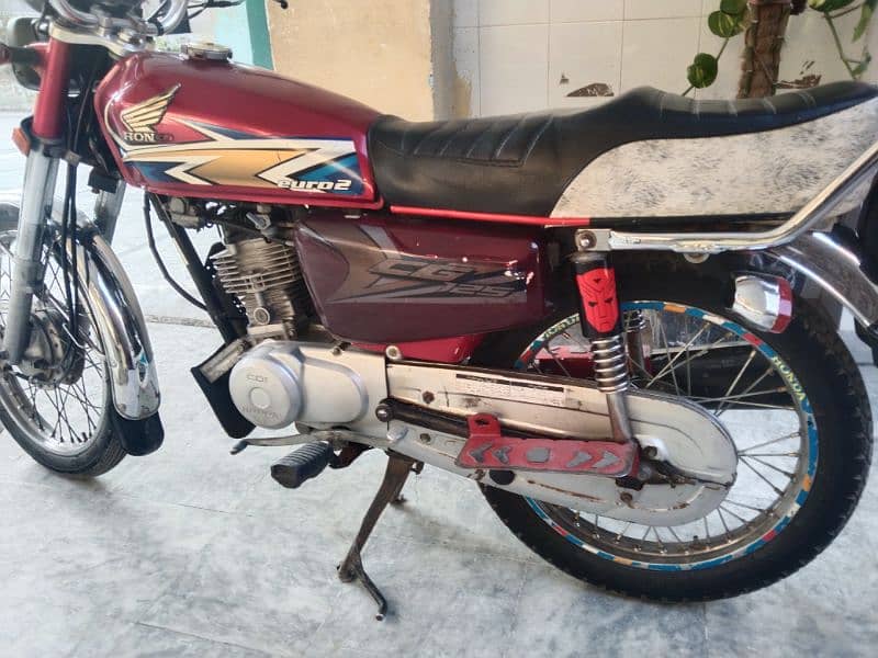 Honda 125 good condition 5