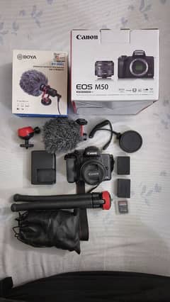 EOS M50 Complete Vlogging Setup with free Bag