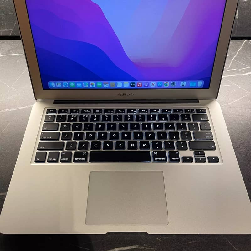 Apple MacBook Air 2017 NEW Box Pack Cond 3