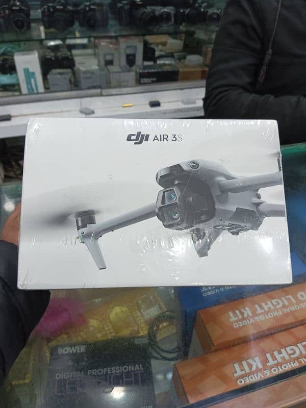 DJI air 3s drone camera Brand New 1