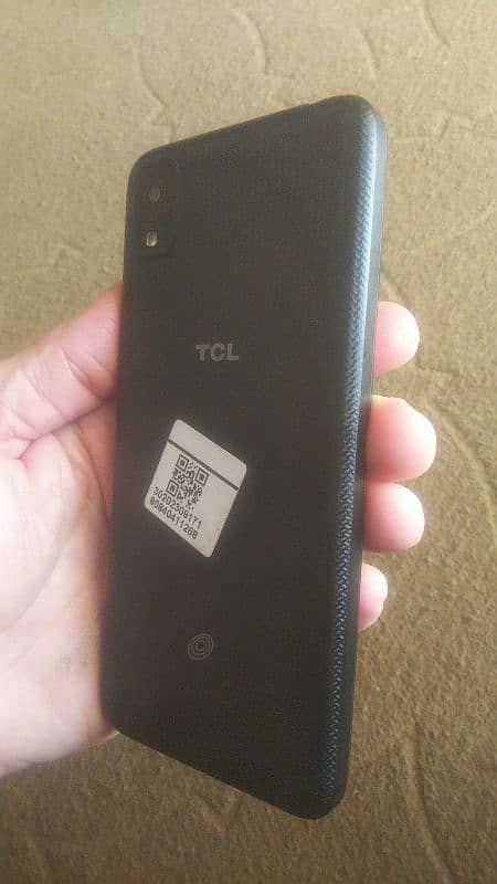 TCL phone 3 GB ram 32 GB memory 12 android version facelock. sim block 5