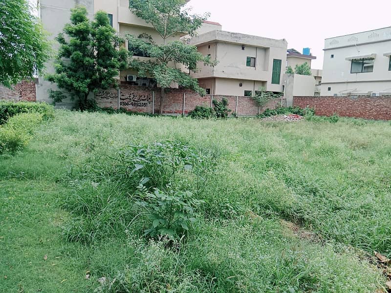 20 Marla Residential Plot For Sale In PCSIR Prime Location, Demand 48,500,000 PKR 3