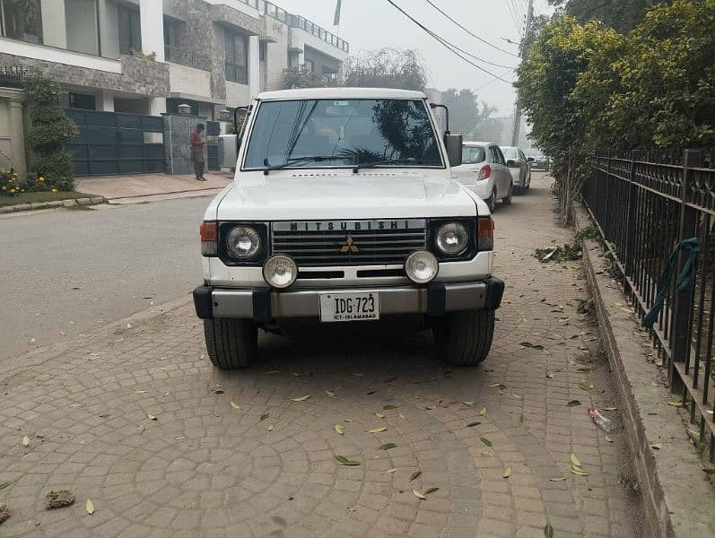 Mitsubishi Pajero 1991 1