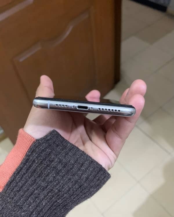 iPhone Xs Max 2