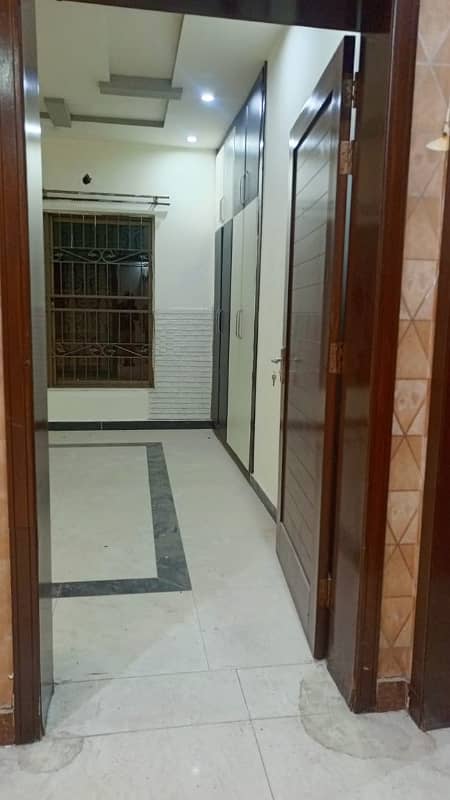 1 Kanal House for Rent in Johar Town Near UCP Best For office (Call center + Software house+ Guest House+Beauty Paular+Saloon+ Hotel) 7