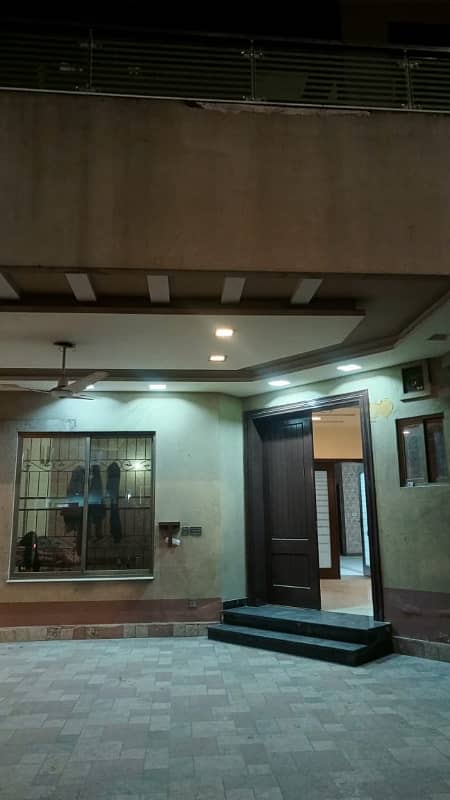 1 Kanal House for Rent in Johar Town Near UCP Best For office (Call center + Software house+ Guest House+Beauty Paular+Saloon+ Hotel) 11