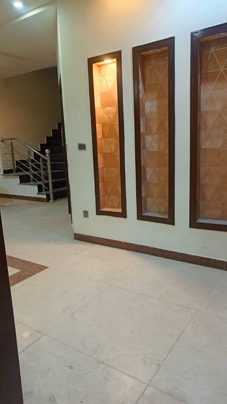 1 Kanal House for Rent in Johar Town Near UCP Best For office (Call center + Software house+ Guest House+Beauty Paular+Saloon+ Hotel) 12