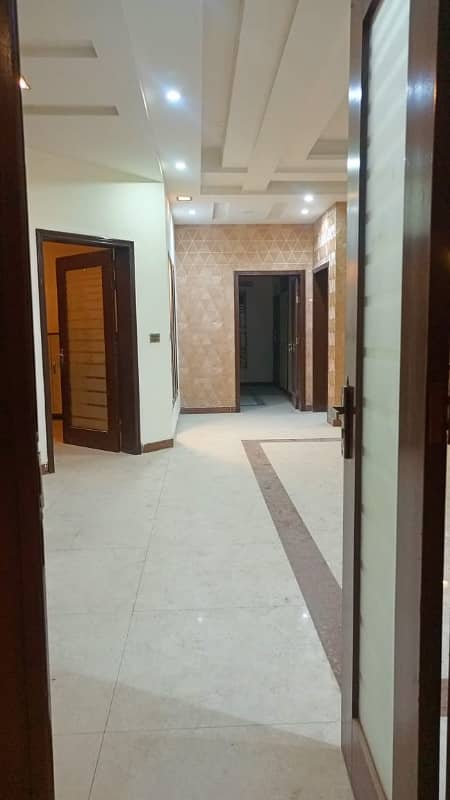 1 Kanal House for Rent in Johar Town Near UCP Best For office (Call center + Software house+ Guest House+Beauty Paular+Saloon+ Hotel) 16