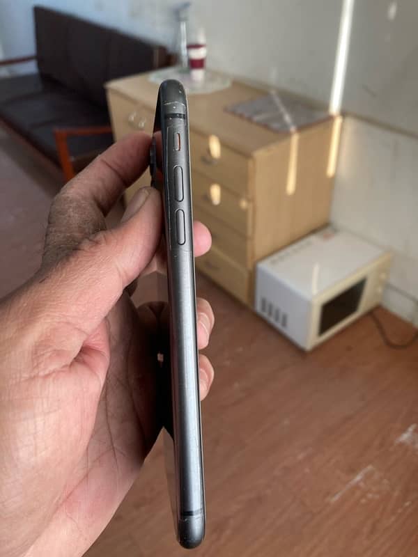 iPhone 11 64gb non pta eSIM 4month hi 6