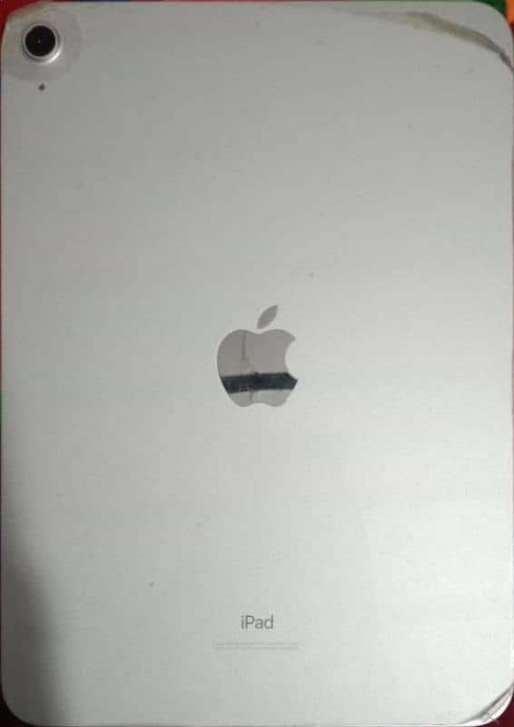 Ipad 10th generation 64 gb Wifi Silver colour, box and charger 1