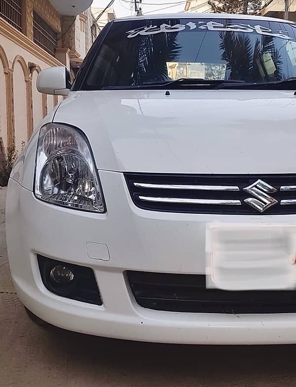 Suzuki Swift DLX Navigation, 1.3 Manual (2019) 3