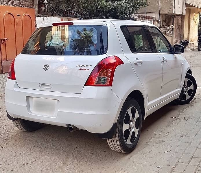 Suzuki Swift DLX Navigation, 1.3 Manual (2019) 5