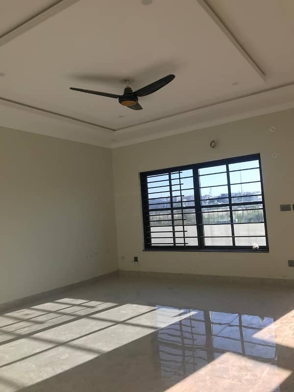 12 Marla Upper Portion Situated In I-8 For rent 8