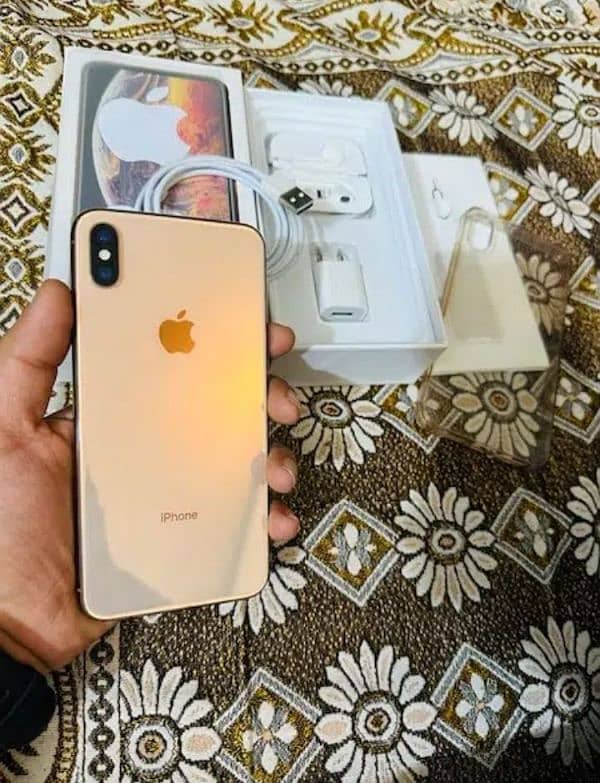 Iphone XS Max 256 GB for sale my call watsaapp 0322=13=42=361 1