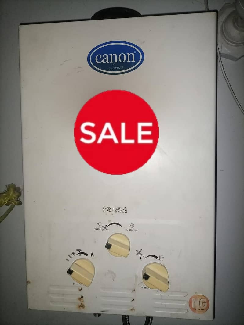 Canon brand instant gas gyser for urgent sale 1