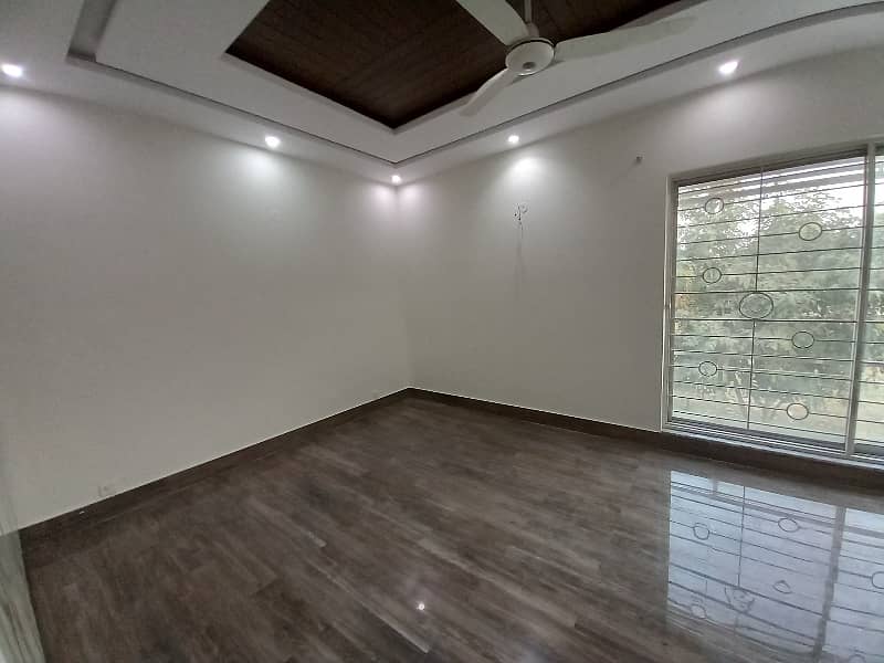 5 marla house for rent D block Phase 6 DHA Lahore 5