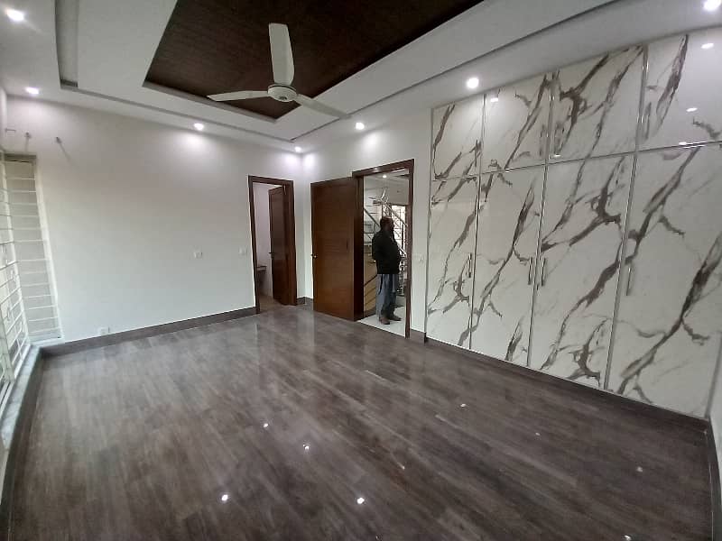 5 marla house for rent D block Phase 6 DHA Lahore 6