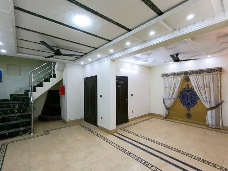 5 Marla Spacious House Is Available In Bahria Town - Block AA For sale 6