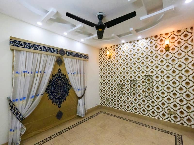 5 Marla Spacious House Is Available In Bahria Town - Block AA For sale 7