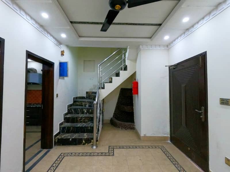 5 Marla Spacious House Is Available In Bahria Town - Block AA For sale 20