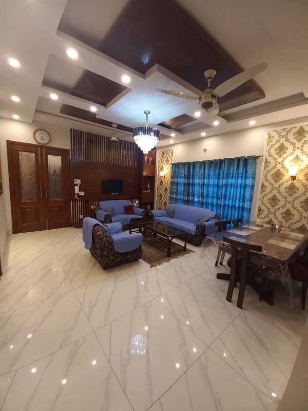 10 Marla 5 Bedrooms Used House For Sale In Overseas B Block Bahria Town Lahore 17