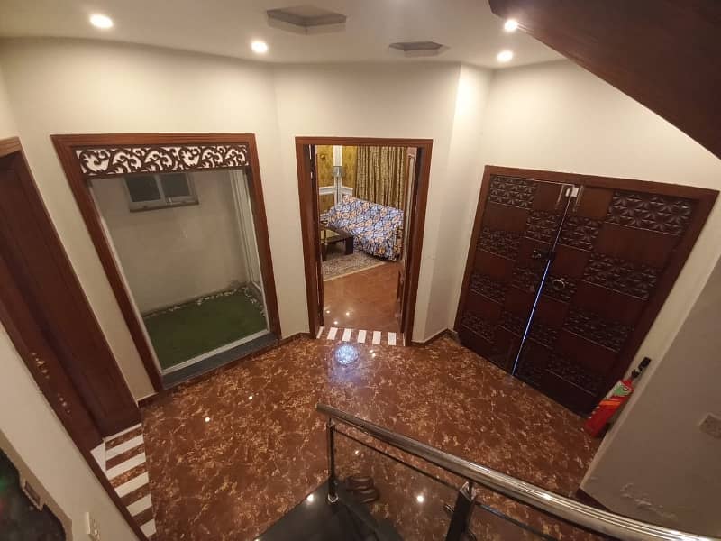 10 Marla 5 Bedrooms Used House For Sale In Overseas B Block Bahria Town Lahore 18