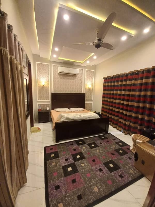 10 Marla 5 Bedrooms Used House For Sale In Overseas B Block Bahria Town Lahore 24