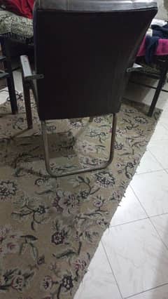 Used Study table and chair availble for sale