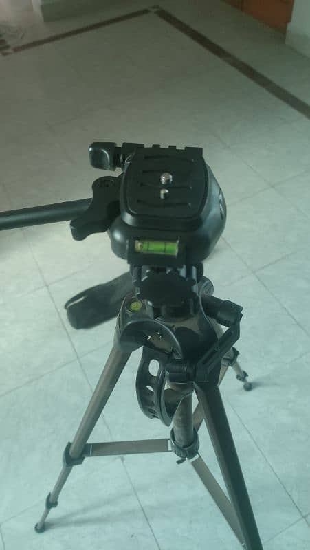 tripod for DSLR, big size 1