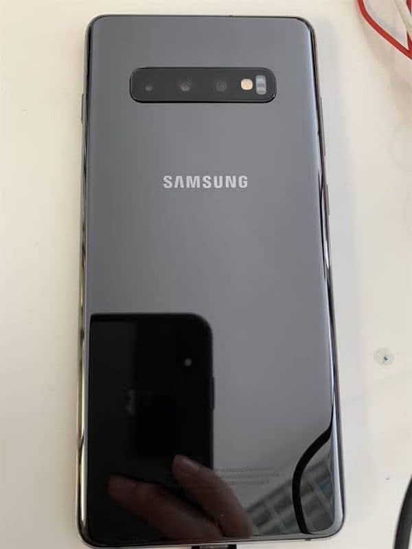 Samsung s10 plus 1