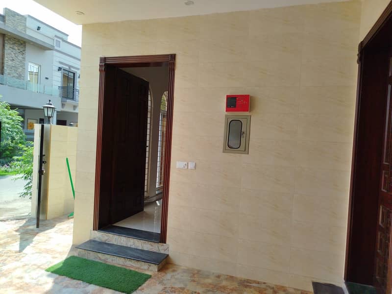 5 MARLA ULTRA MODERN DESIGN BRAND NEW HOUSE IS AVAILABLE FOR SALE IN DHA PHASE 11 RAHBAR SECTOR 2 10