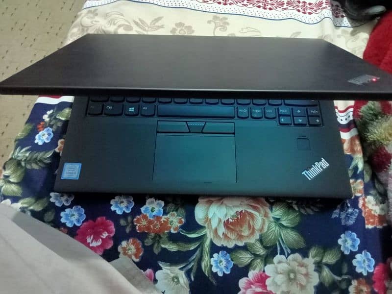 Lenovo i5 6th 8gb ram 256 ssd A+ Condition 5