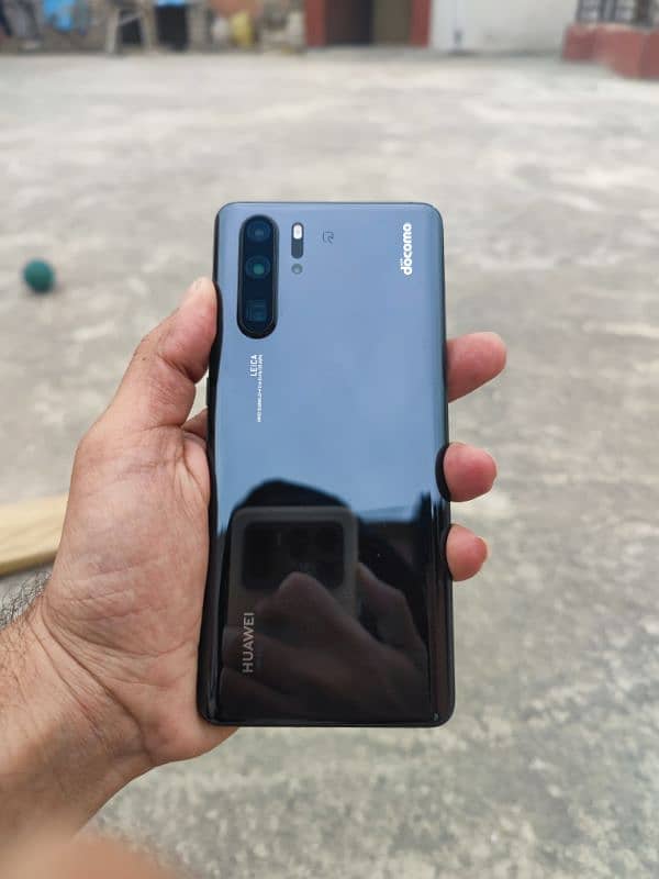 HUAWEI P30 PRO ONLY TOUCH GLASS CRACK 6 / 128 SINGLE SIM APPROVED 1