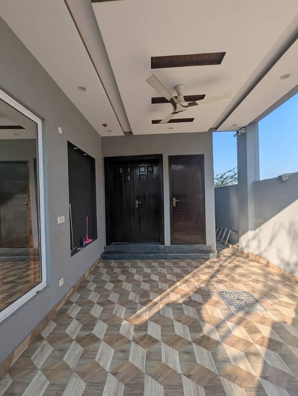 Brand New 5 Marla Modern Bungalow Available For Sale In Dha Rehbar Ph 11 Sector 2 Closed To Main Gate 1