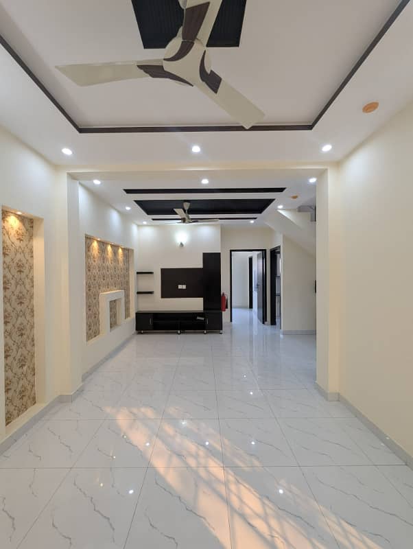 Brand New 5 Marla Modern Bungalow Available For Sale In Dha Rehbar Ph 11 Sector 2 Closed To Main Gate 2