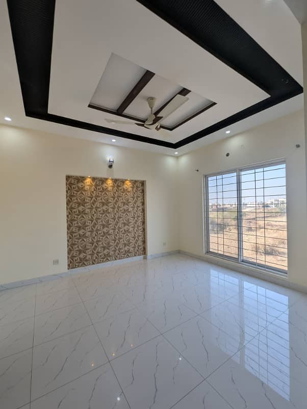 Brand New 5 Marla Modern Bungalow Available For Sale In Dha Rehbar Ph 11 Sector 2 Closed To Main Gate 10