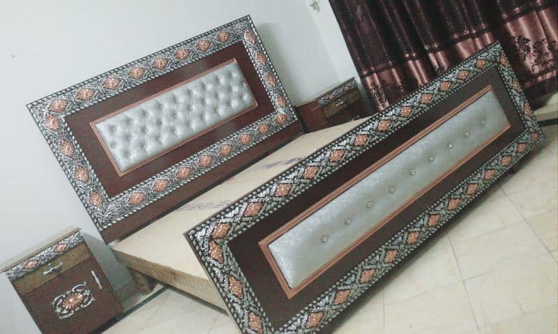 wooden double bed side table and dressing table 0